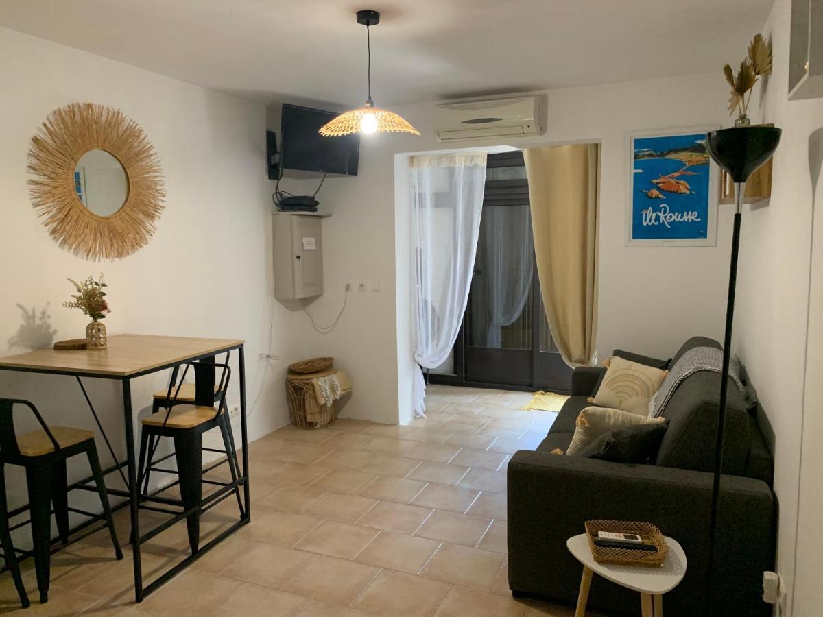 Studio tout équipé de 27m2, à 100m de la mer, et 500m des commerces Algajola  Esterno foto